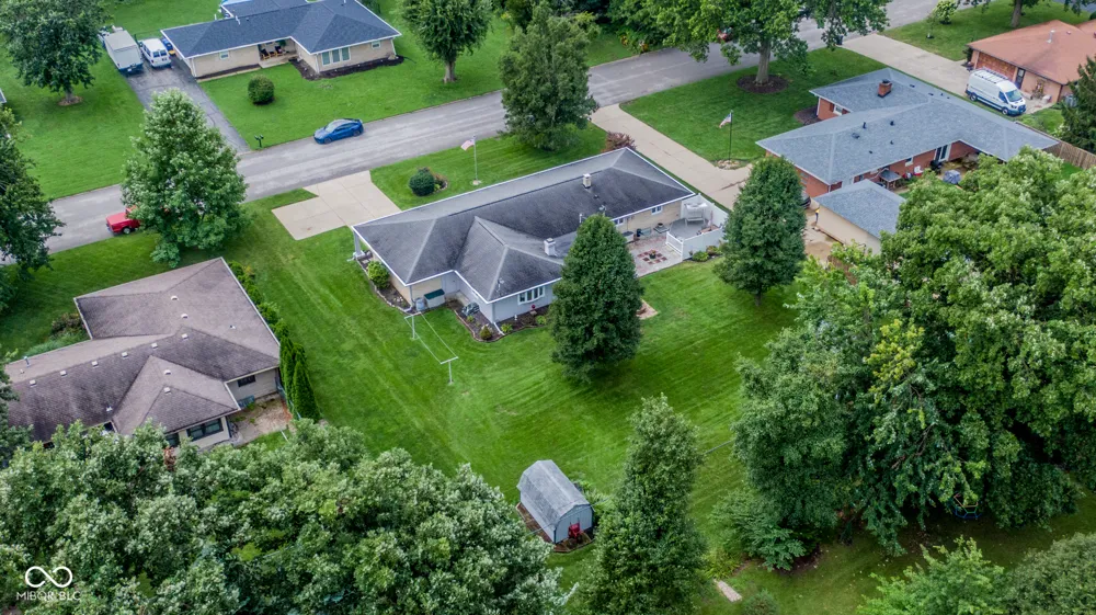 18 Fairfield Drive Brownsburg, IN 46112