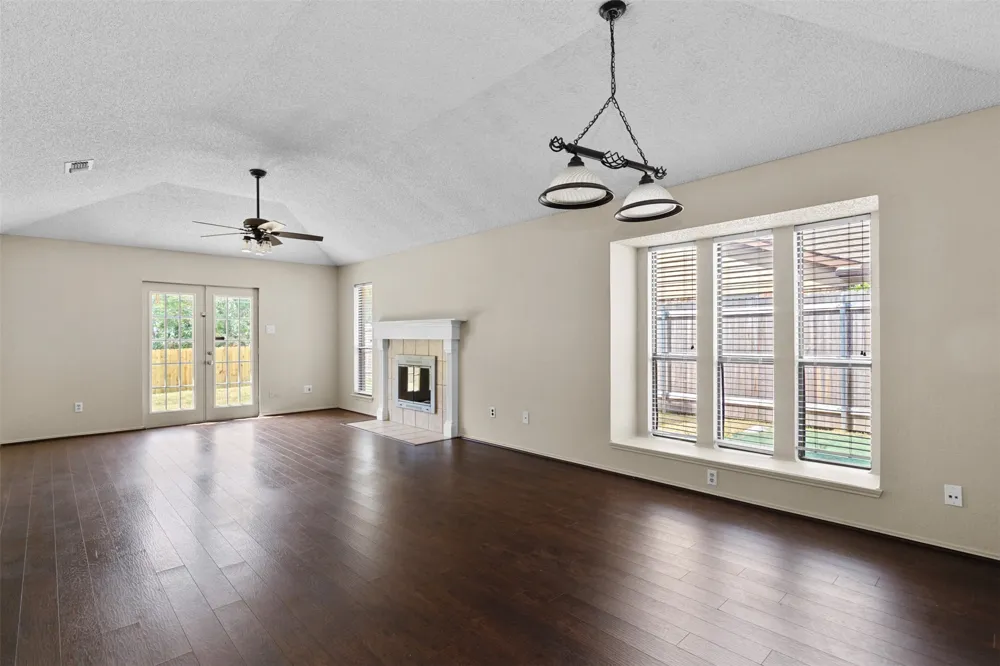6508 Fairview Drive Watauga, TX 76148