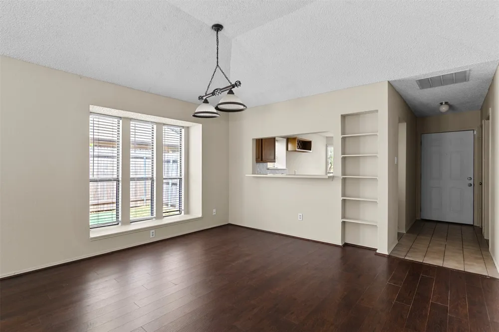 6508 Fairview Drive Watauga, TX 76148
