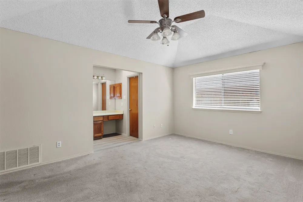 6508 Fairview Drive Watauga, TX 76148