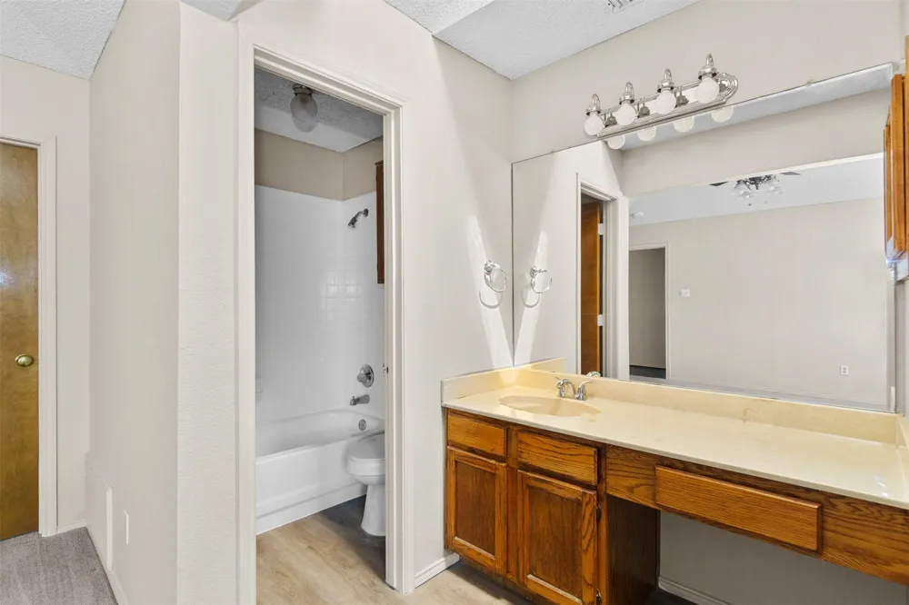 6508 Fairview Drive Watauga, TX 76148