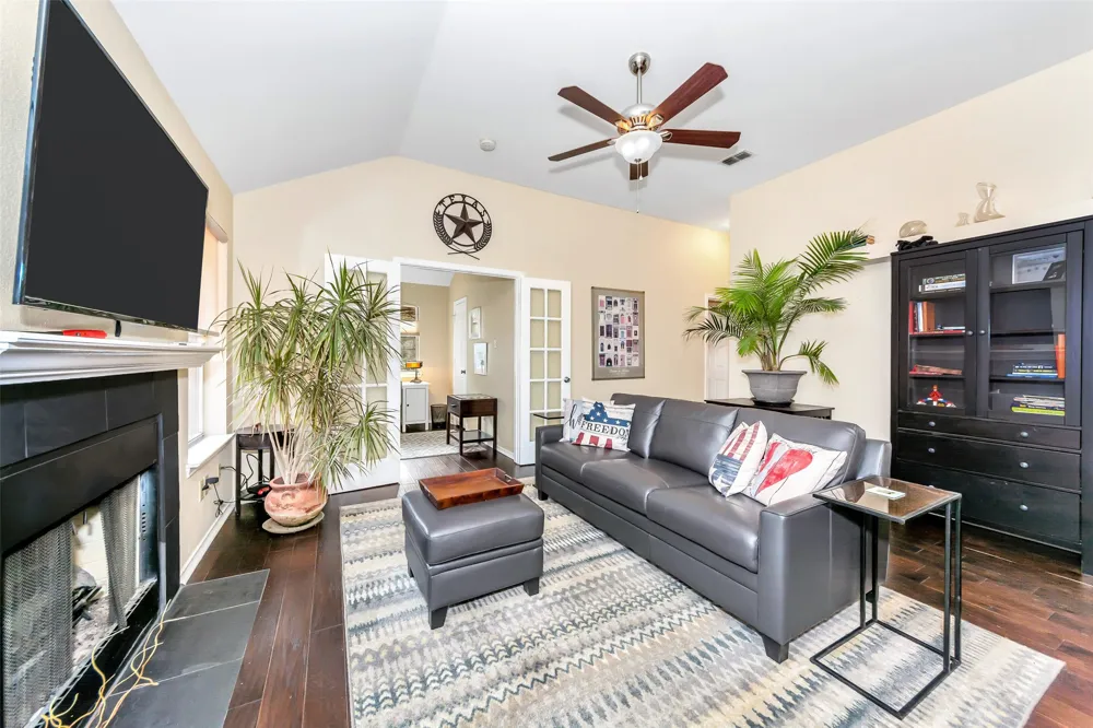 1441 Hampton Road Grapevine, TX 76051