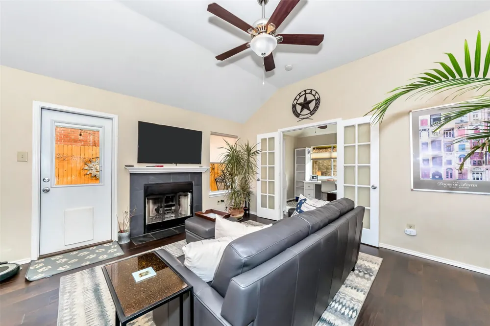 1441 Hampton Road Grapevine, TX 76051