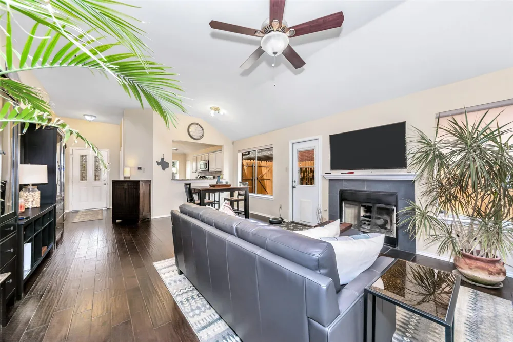 1441 Hampton Road Grapevine, TX 76051