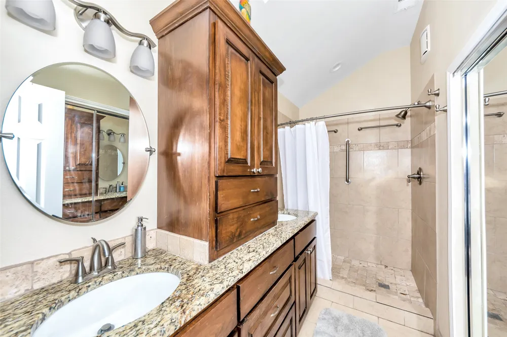 1441 Hampton Road Grapevine, TX 76051