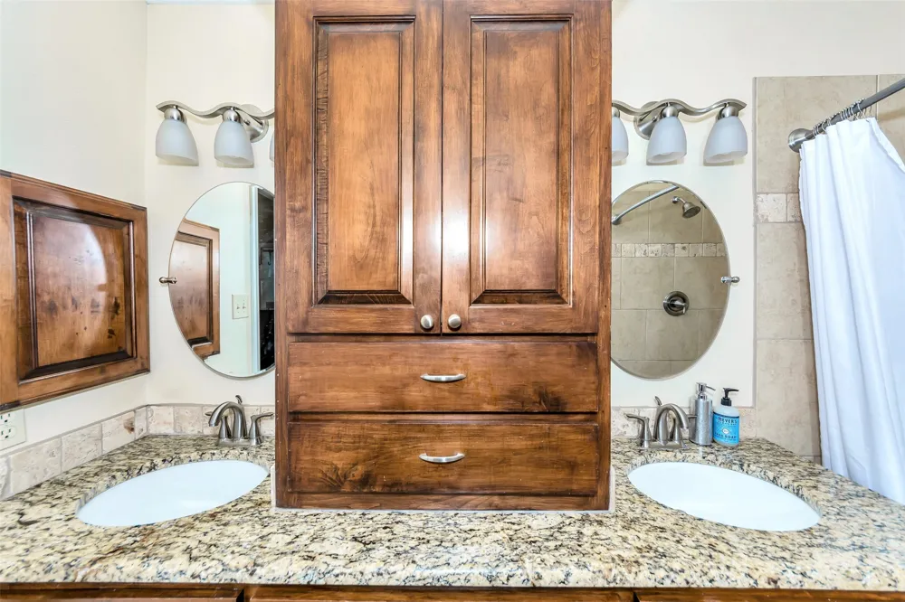 1441 Hampton Road Grapevine, TX 76051