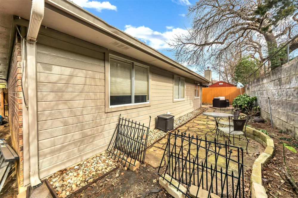 1441 Hampton Road Grapevine, TX 76051