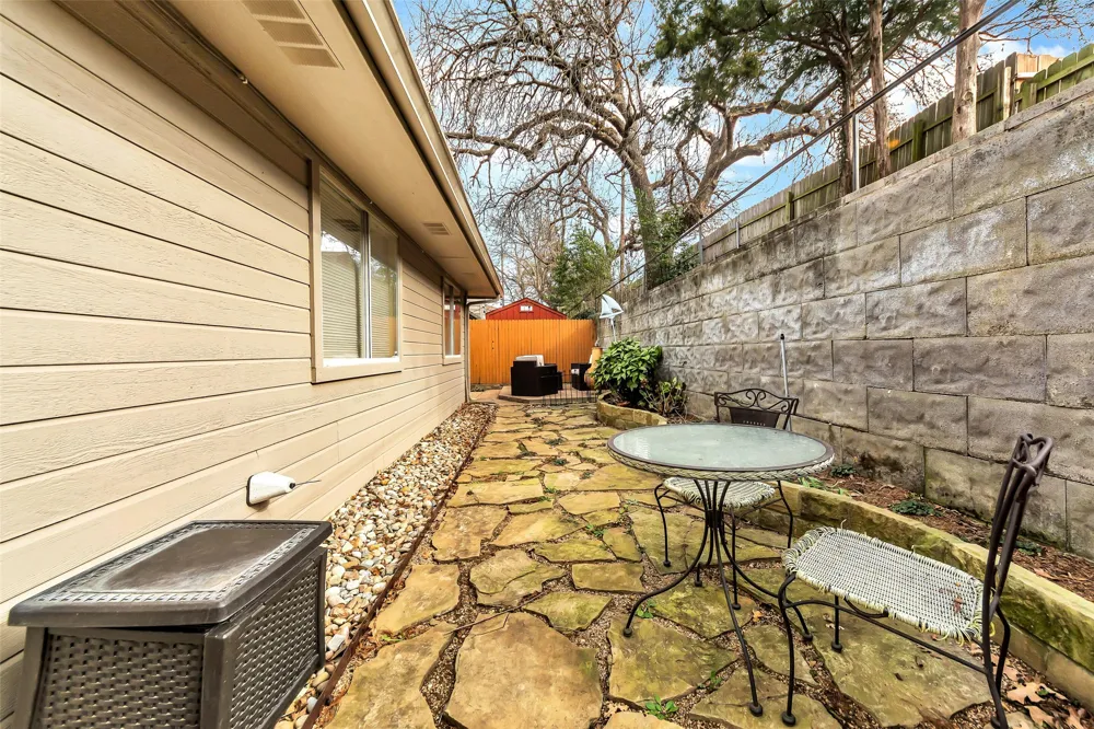 1441 Hampton Road Grapevine, TX 76051