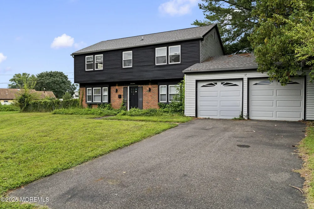 17 Tillman Lane Willingboro, NJ 08046