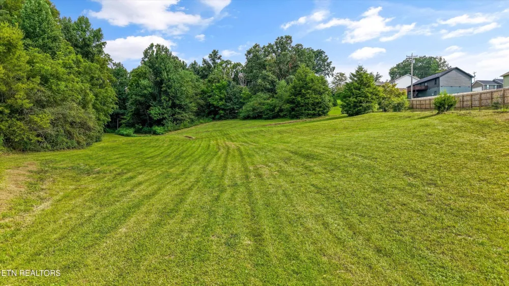 1696 Clouds Rd New Tazewell, TN 37825