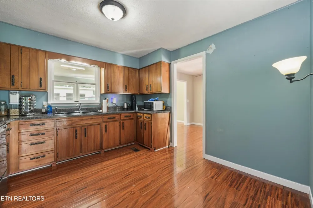 1696 Clouds Rd New Tazewell, TN 37825