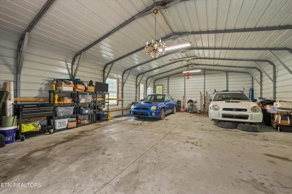 1696 Clouds Rd New Tazewell, TN 37825