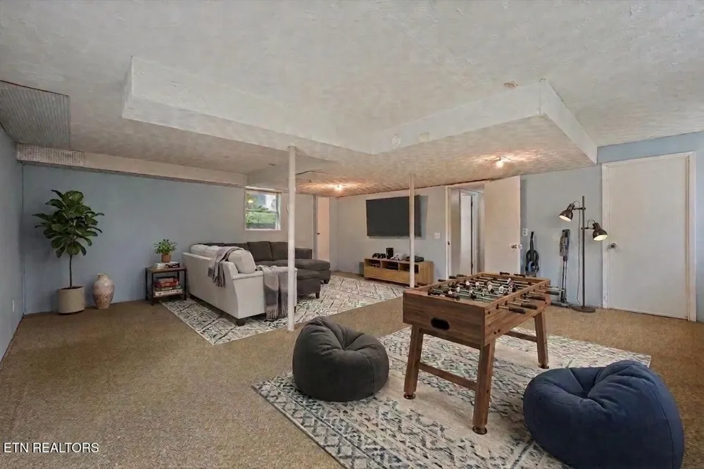 1696 Clouds Rd New Tazewell, TN 37825