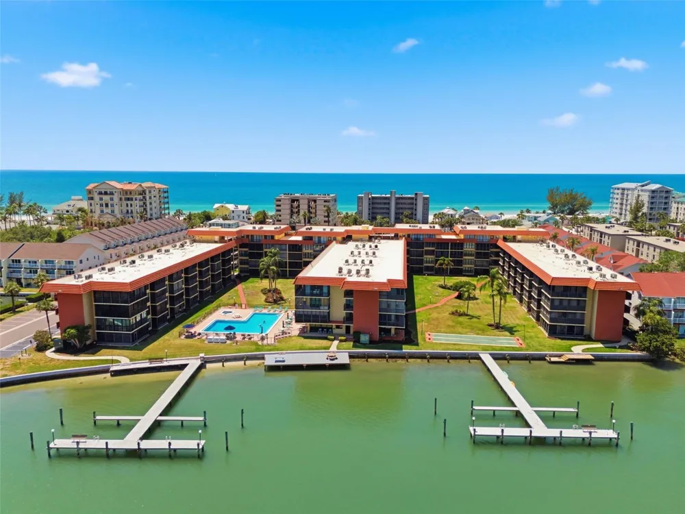 19701 GULF BOULEVARD #417 Indian Shores, FL 33785
