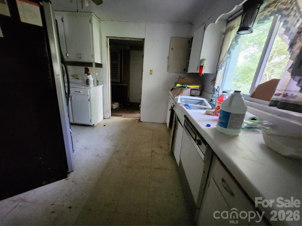 198 Fayetteville Street Asheville, NC 28806