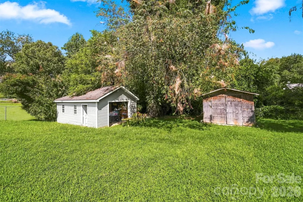425 Heritage Farm Road Hickory, NC 28601