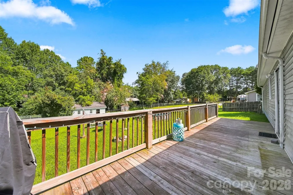 425 Heritage Farm Road Hickory, NC 28601