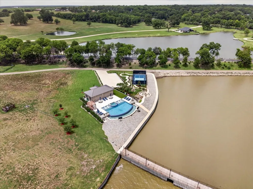 1141 Beacon Shore Road Kemp, TX 75143