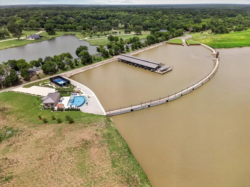 1141 Beacon Shore Road Kemp, TX 75143