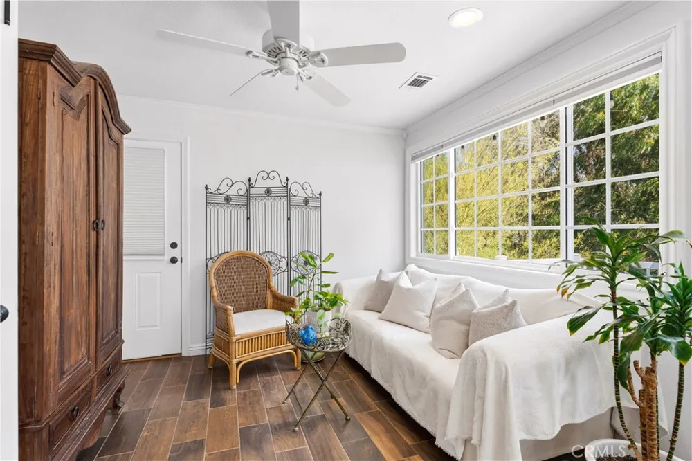 30995 Via Norte Temecula, CA 92591