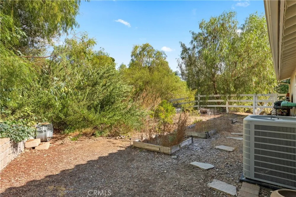 30995 Via Norte Temecula, CA 92591