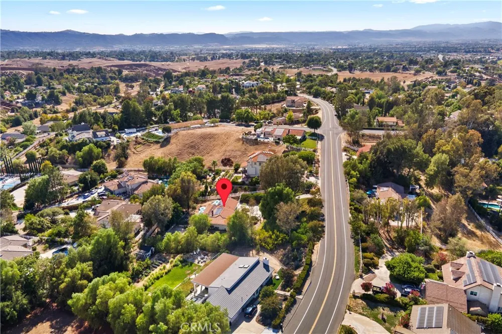 30995 Via Norte Temecula, CA 92591
