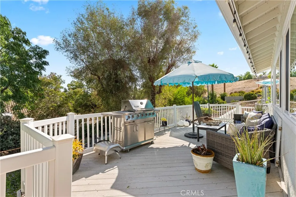 30995 Via Norte Temecula, CA 92591