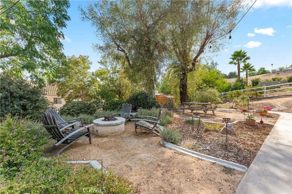 30995 Via Norte Temecula, CA 92591