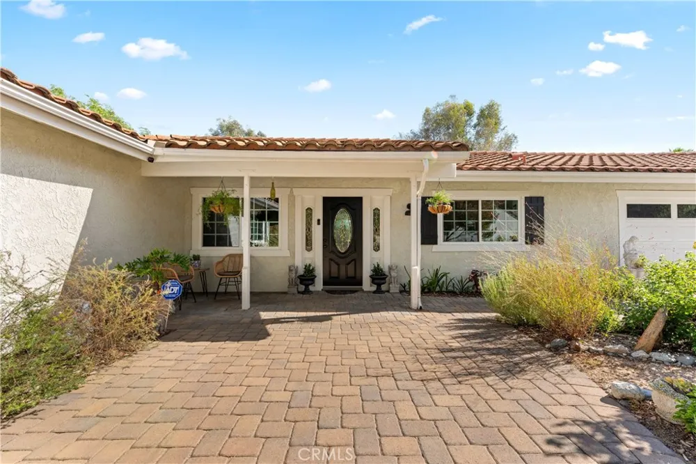 30995 Via Norte Temecula, CA 92591