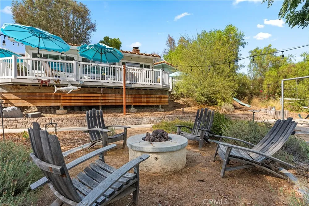 30995 Via Norte Temecula, CA 92591