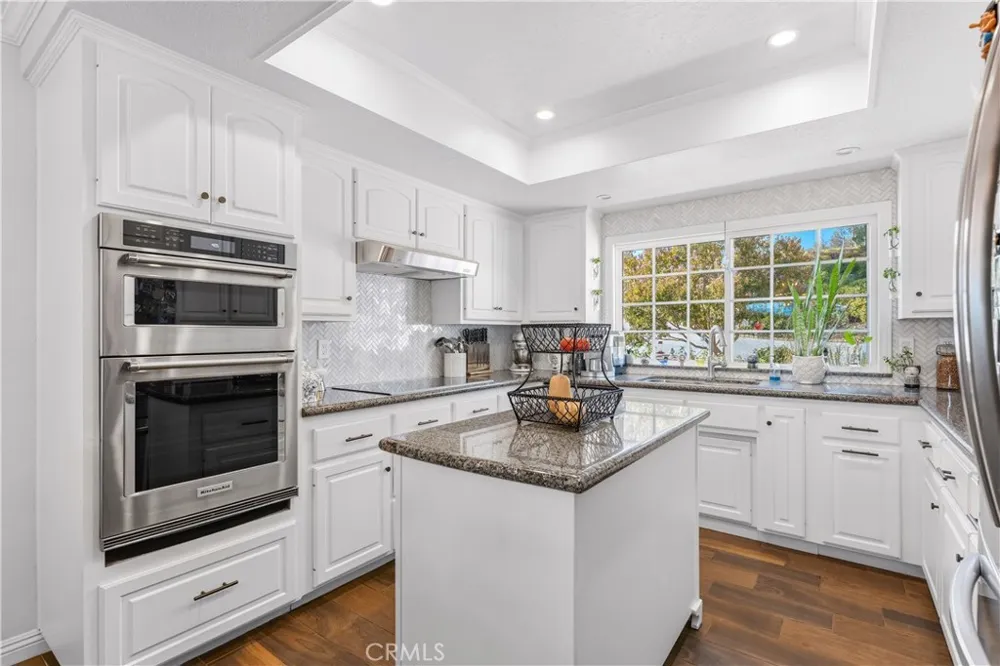 30995 Via Norte Temecula, CA 92591