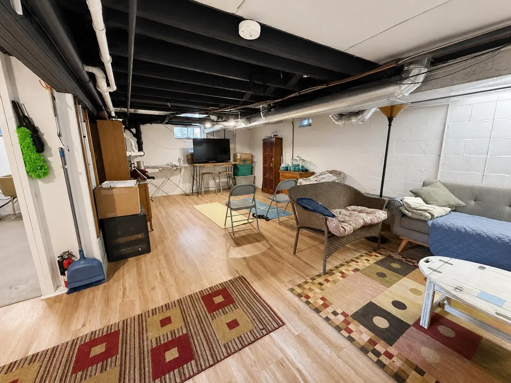 937 Farrell Avenue Kalamazoo, MI 49006