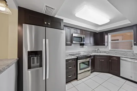 725 RIVERSIDE DRIVE #203