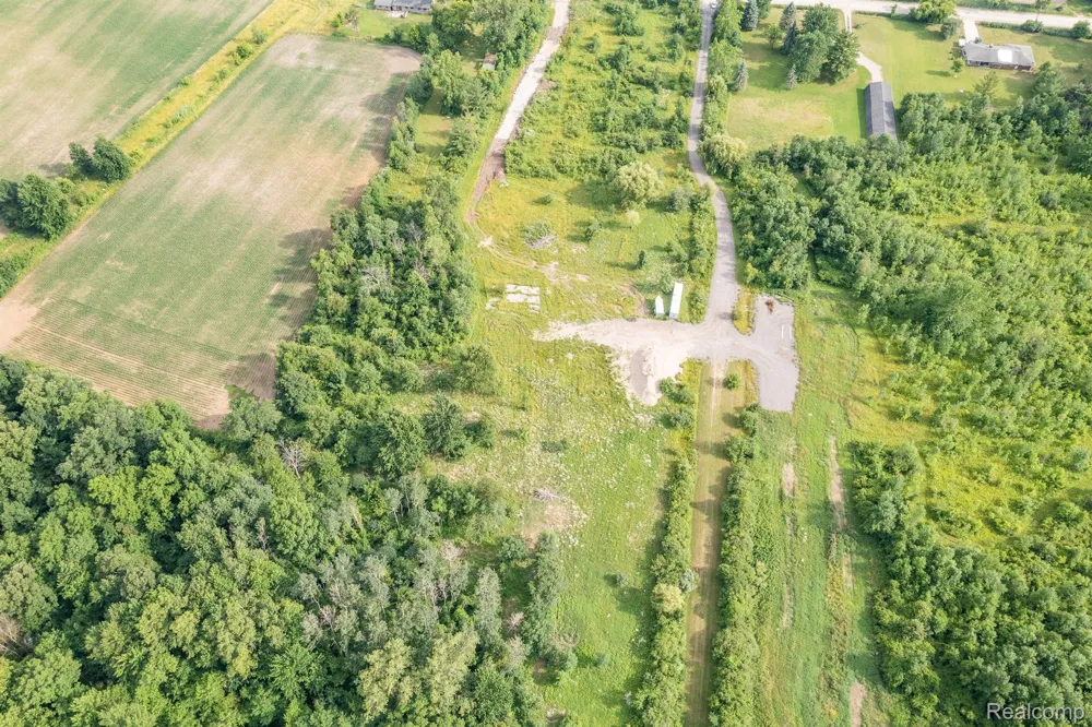35191 31 Mile Road Lenox Township, MI 48050