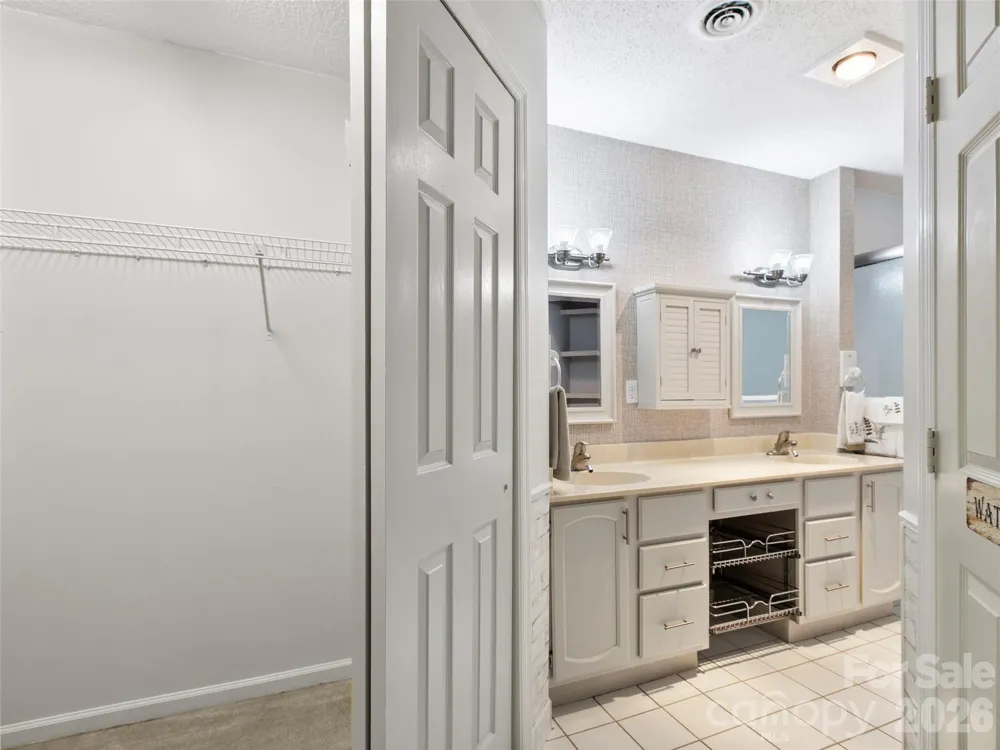 4 Tisha Lane Hendersonville, NC 28739