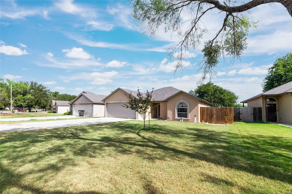 115 Bluebonnet Drive Early, TX 76802
