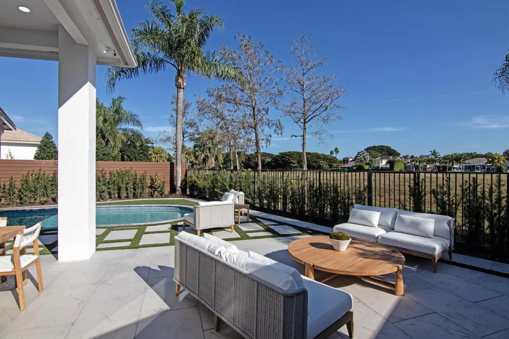 2570 Players Court Wellington, FL 33414