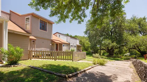 4 Townhouse Circle