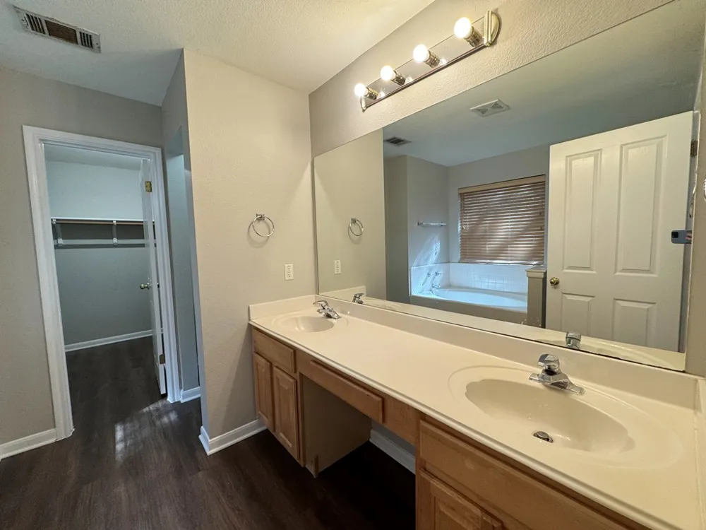 5305 Tamango Way Austin, TX 78749