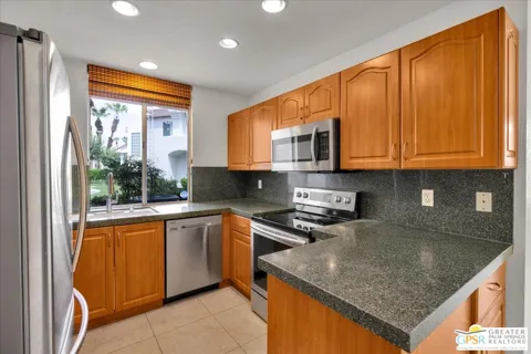 401 S El Cielo Road