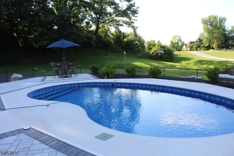 4435 Rudetown Rd Hardyston, NJ 07419