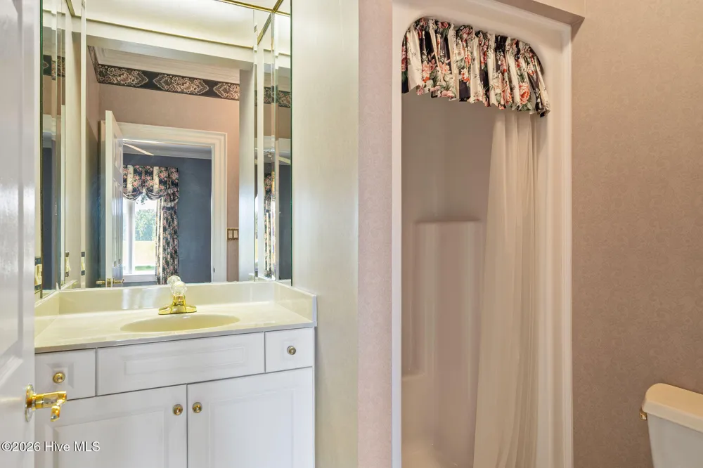 506 Lake Shore Drive Warsaw, NC 28398