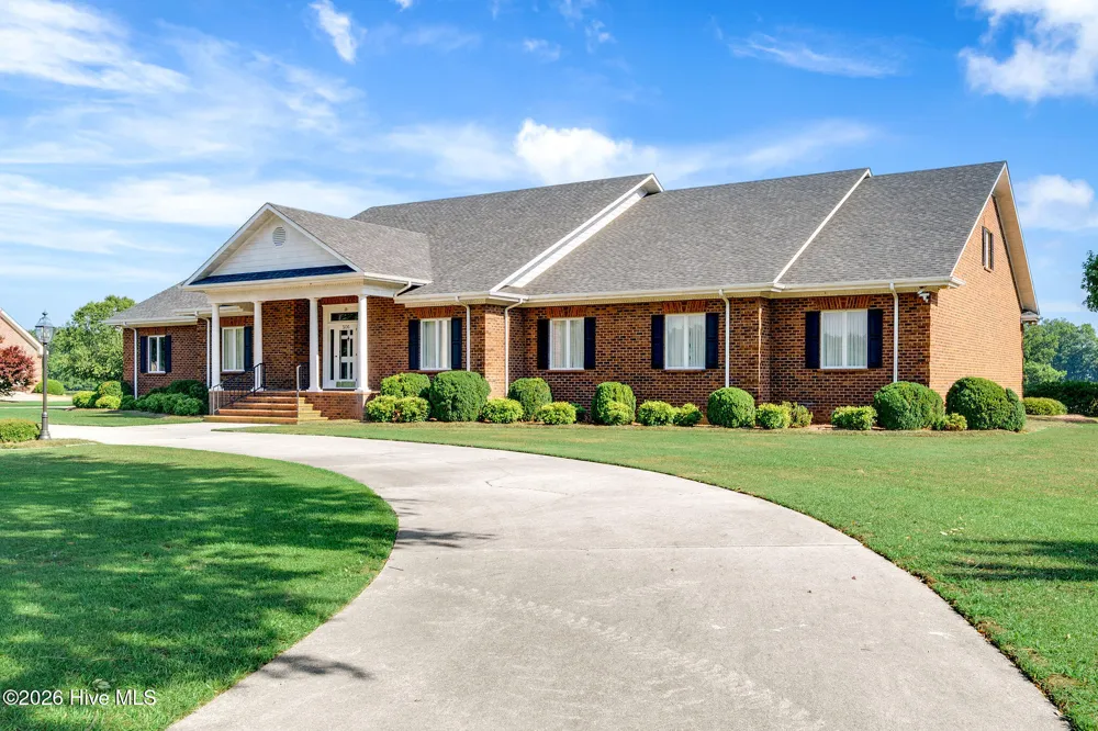 506 Lake Shore Drive Warsaw, NC 28398