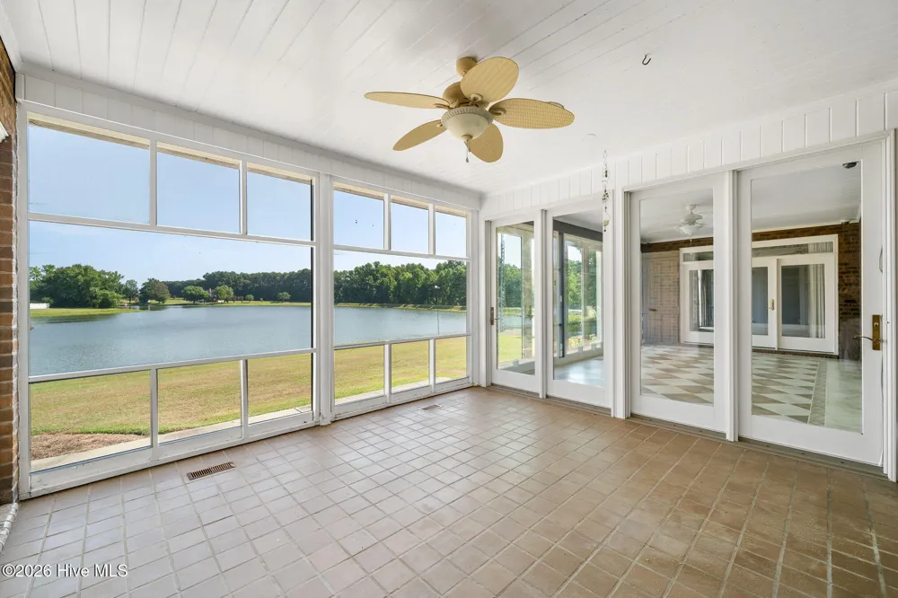 506 Lake Shore Drive Warsaw, NC 28398