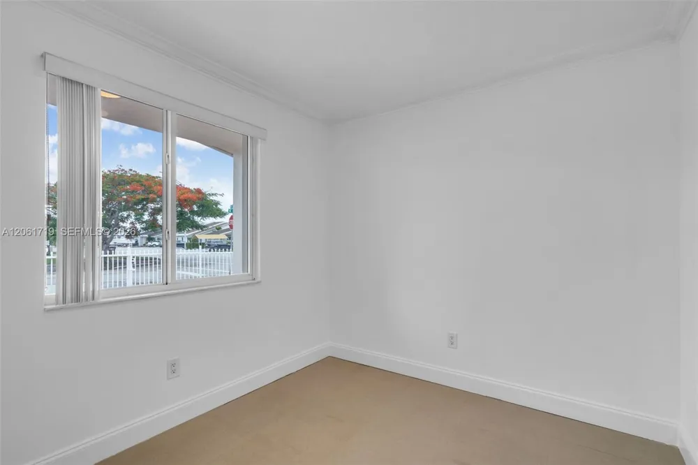 3685 W 9th Ave Hialeah, FL 33012
