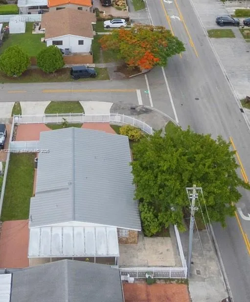 3685 W 9th Ave Hialeah, FL 33012