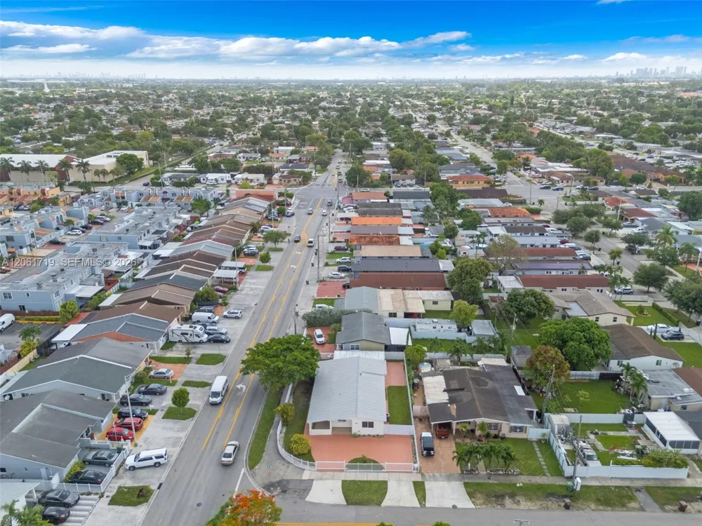 3685 W 9th Ave Hialeah, FL 33012