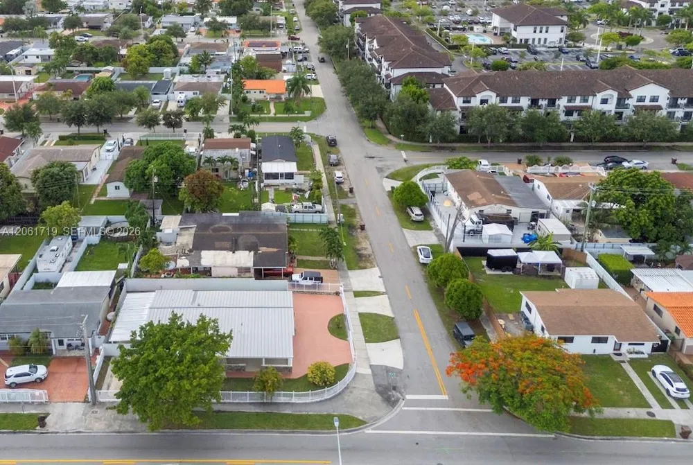 3685 W 9th Ave Hialeah, FL 33012