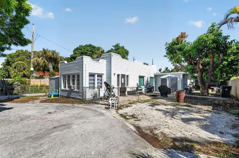 633 Franklin Road