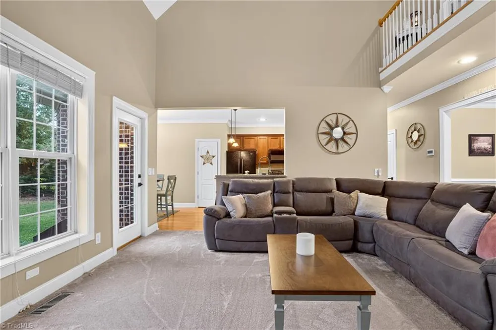 8915 Grove Park Drive Oak Ridge, NC 27310